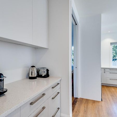 Gem On Gillean - Havelock North Holiday Home エクステリア 写真