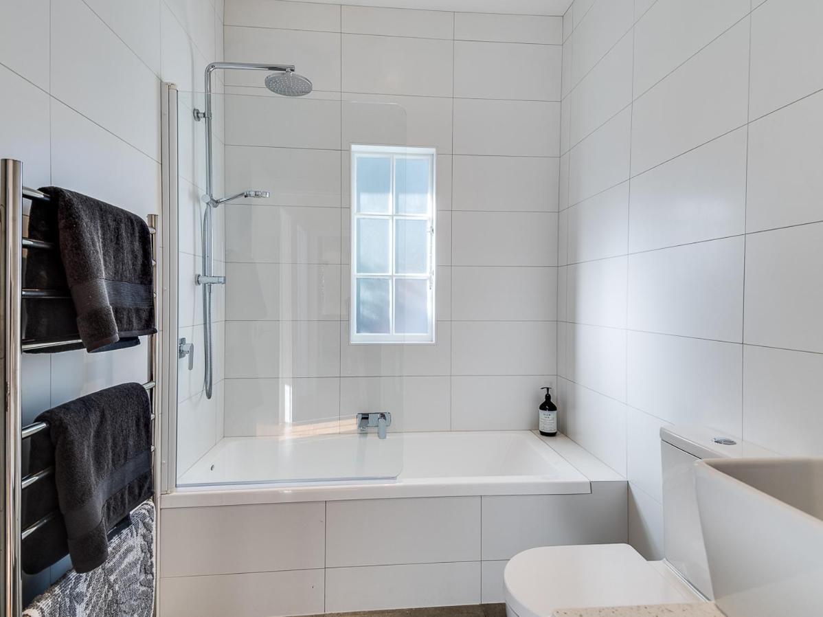 Gem On Gillean - Havelock North Holiday Home エクステリア 写真